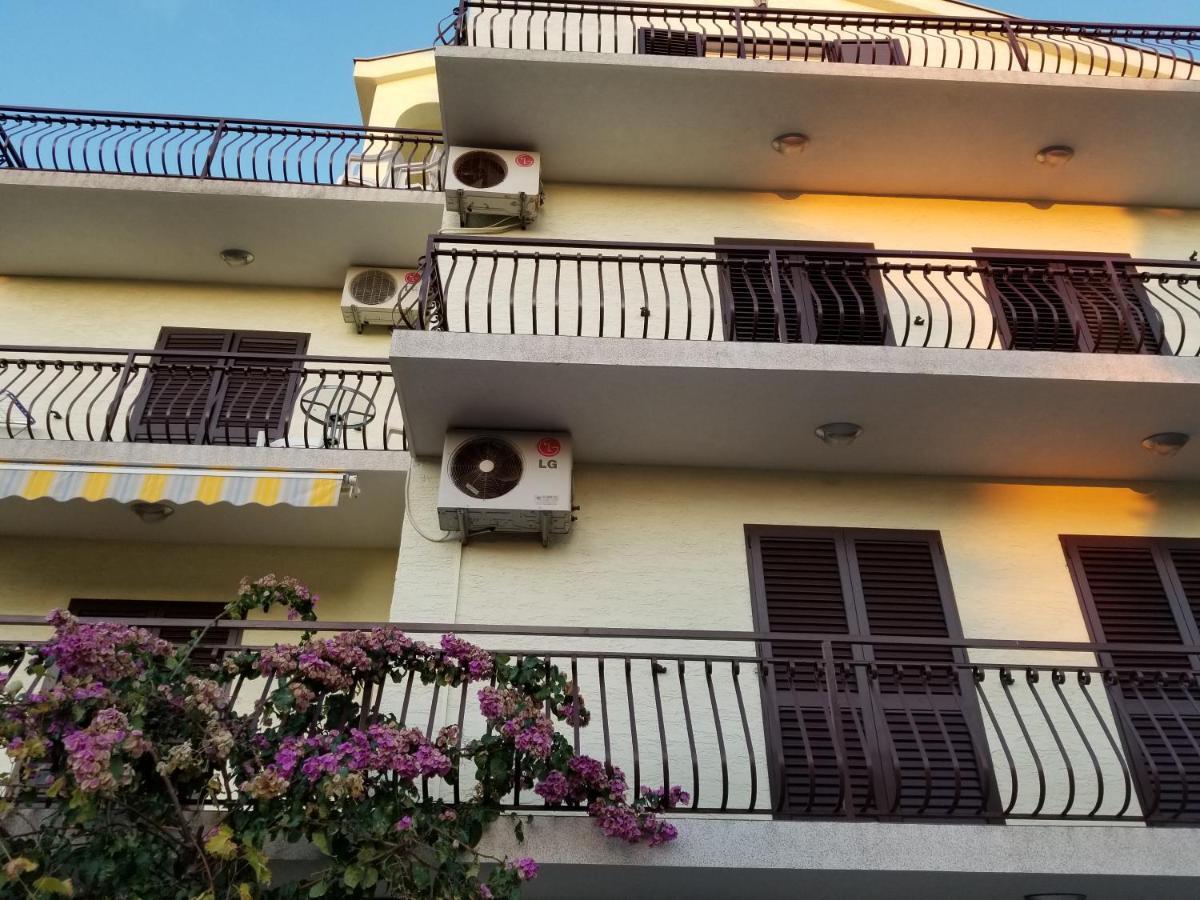Danyja Apartments สเวติ ฟิลลิปปี ยาคอฟ ภายนอก รูปภาพ